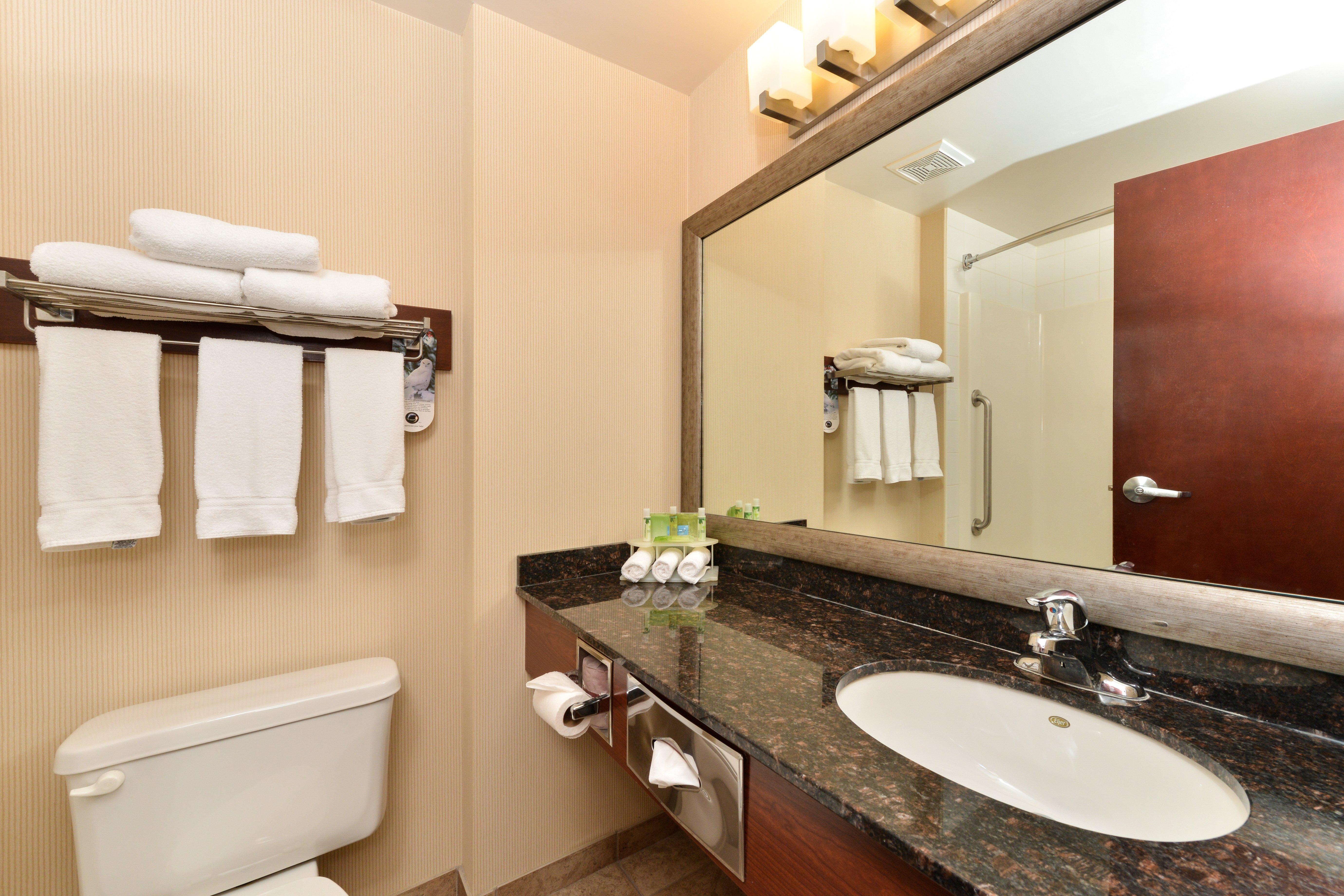 Holiday Inn Express Edmonton North By Ihg Bagian luar foto