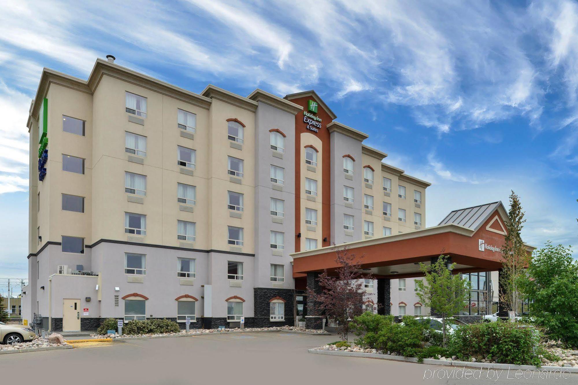 Holiday Inn Express Edmonton North By Ihg Bagian luar foto