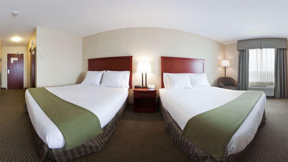 Holiday Inn Express Edmonton North By Ihg Bagian luar foto