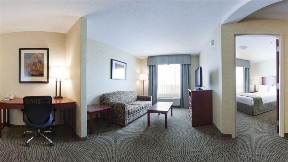 Holiday Inn Express Edmonton North By Ihg Bagian luar foto